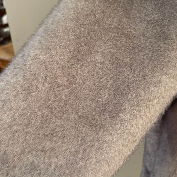 Abercrombie & Fitch Gray Faux Fur Coat - Picture 3 of 3